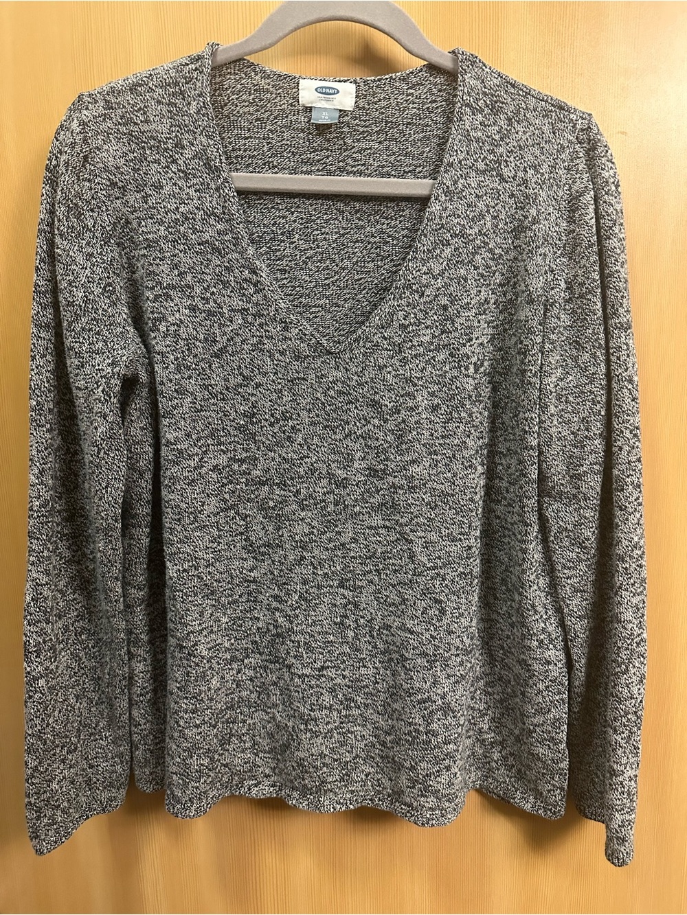 Old Navy Black and White Marled Knit V-Neck Sweater